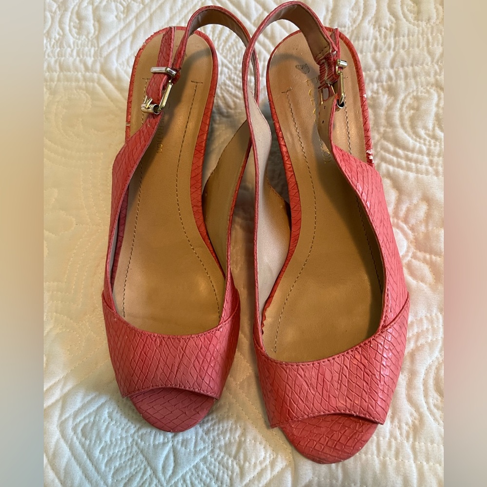 Ladies pink wedge heels